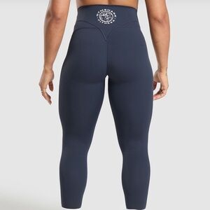 Navy blue small leggings